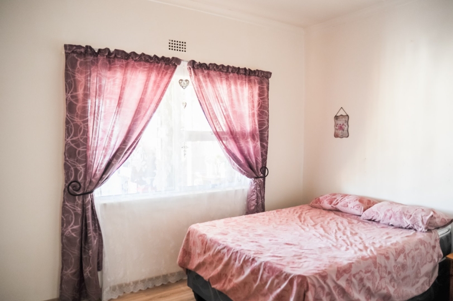 5 Bedroom Property for Sale in McDougall